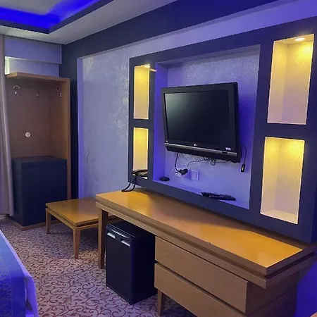 Uenaten Hotel
